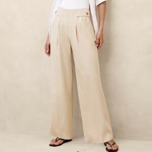 Banana Republic Cream Tencel Pleated Pant Wide-Leg #L21
